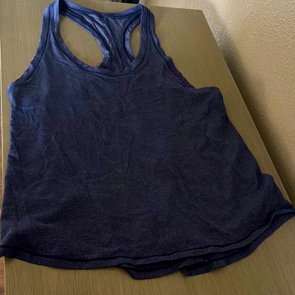 Lululemon workout tank. Sz S